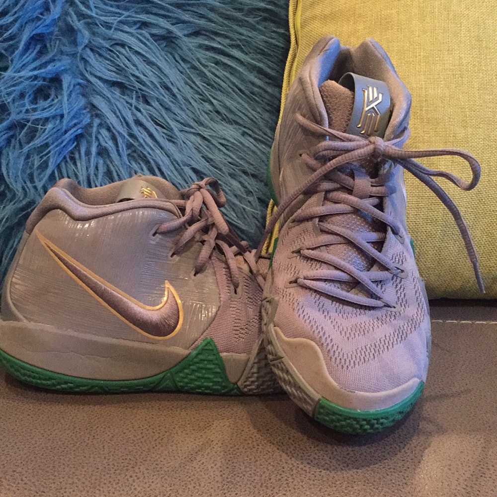 Kyrie Nike basketball shoe